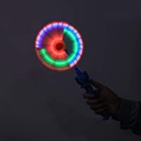 Los mejores  - Toyvian Light Up sSpinning Wand LED Super Windmill Glow Wand Magic Stick (color aleatorio- sin batería)